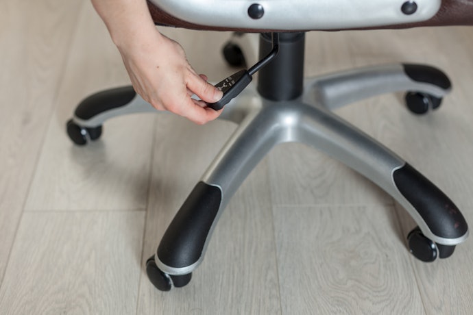 Adjustable Seat Height to Accommodate People of Varying Heights