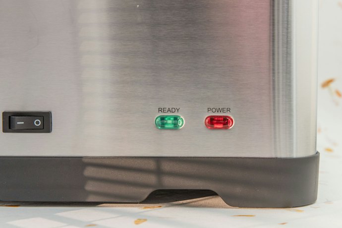 Power Lights and Temperature Alarms for Peace of Mind