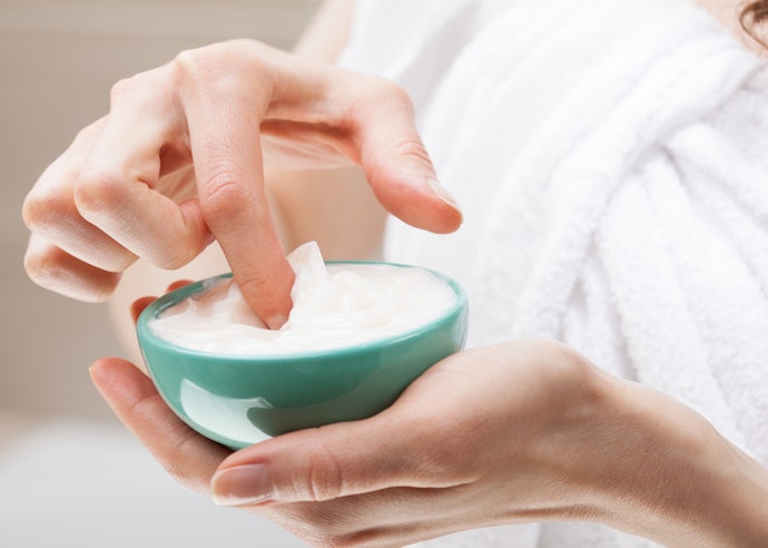 Cream and Gel Masks Are the Best for Gently Moisturizing Your Skin