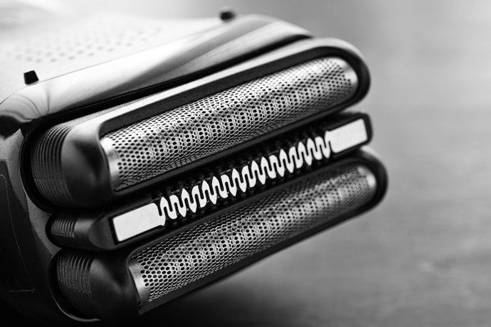 An Electric Razor with a Foil Head Helps Prevent Ingrown Hairs