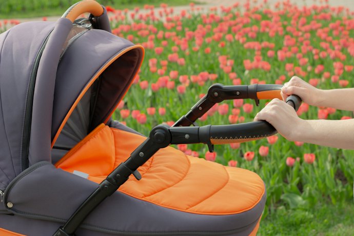 Get a One-Push or Adjustable Handle to Accommodate Different Users