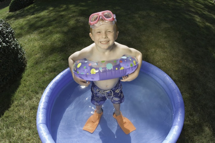 Choose a Shallow Kiddie Pool for Safety