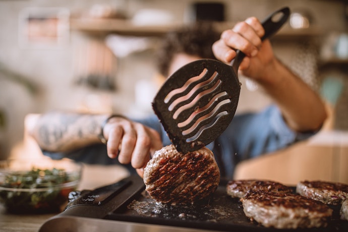 A Turner for Flipping Foods and Cooking on Hot Surfaces
