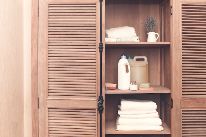 A Large Detergent Bottle Minimizes Trash