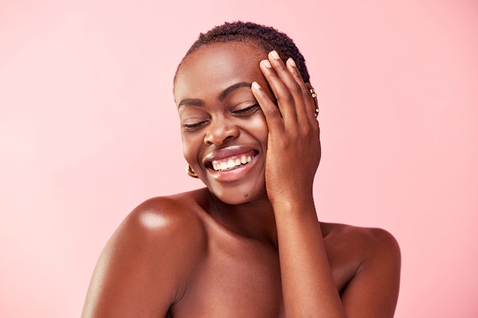 Light Moisturizers Like Hyaluronic Acid to Avoid Clogged Pores