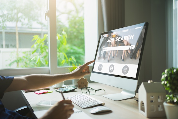 Paid Resume Building Apps Offer More Functionality