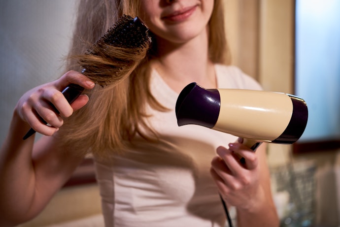 An Ergonomic Handle Will Make the Dryer Comfortable to Use