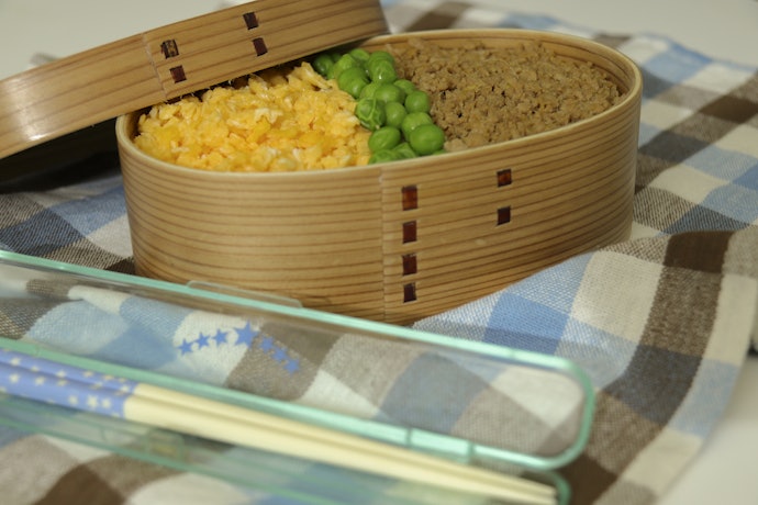 See if it Comes With Utensils