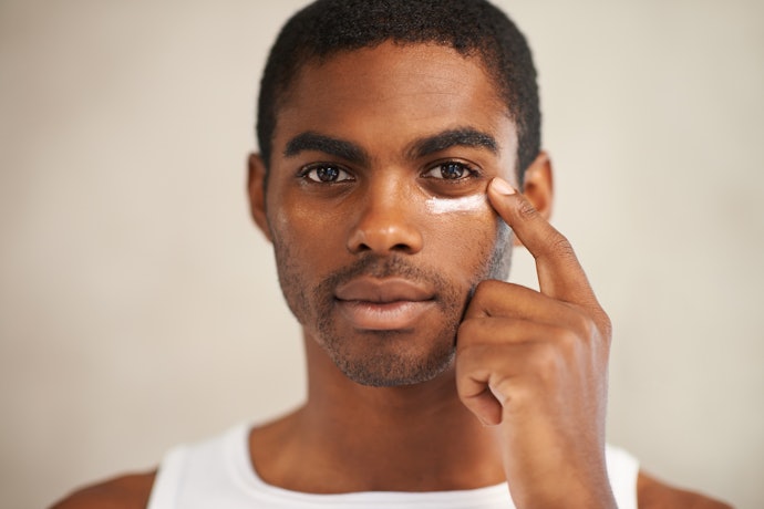 Peptides Help With Puffiness Due to Collagen Loss