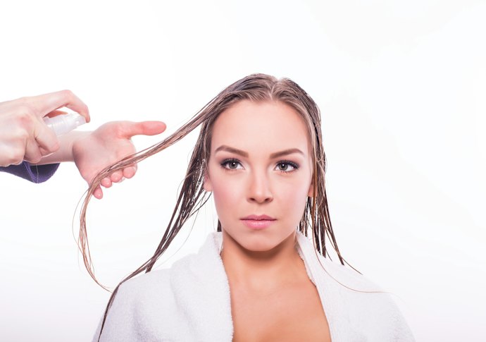 Pomades, Oils, and Waxes May Weigh Hair Down