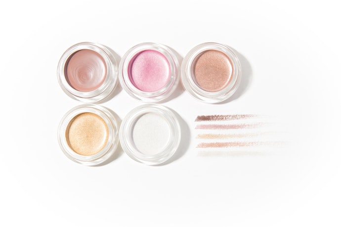 Cream Eyeshadow Helps With Dry Eyes