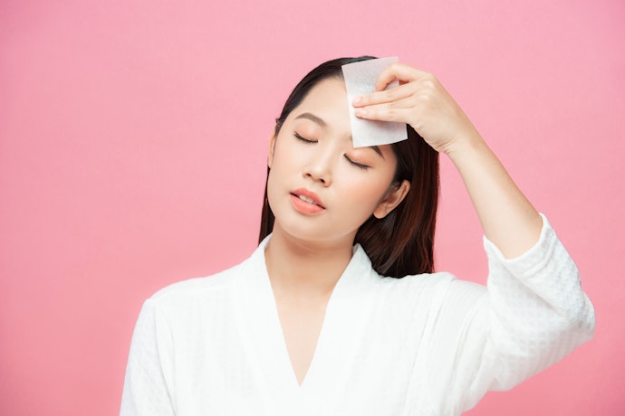 Oil-Absorbing Ingredients to Prevent Shine
