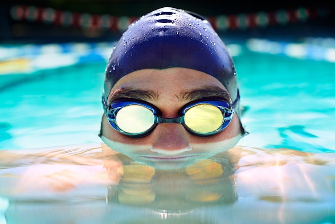 Versatile Amber Lenses Work in Different Light Conditions