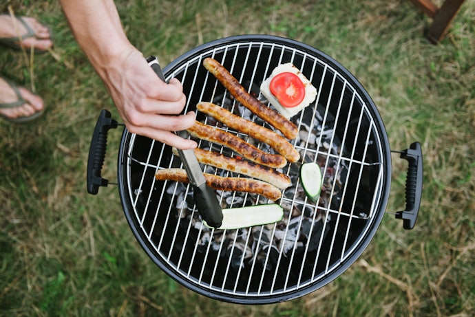 Kettle Grills for Compact Smoking