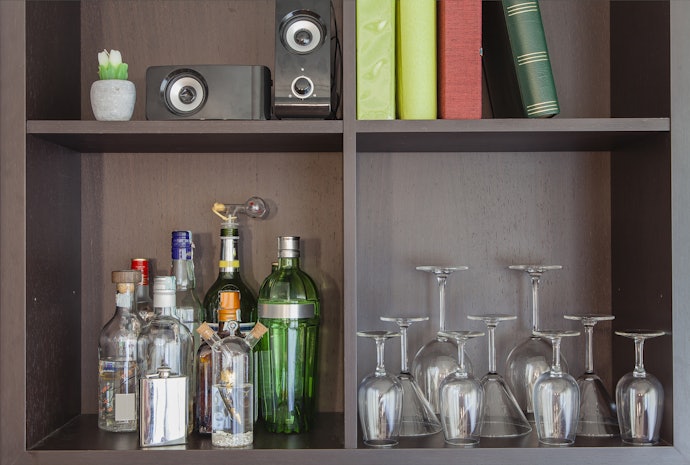 Select a Versatile Bookshelf-Type Rack