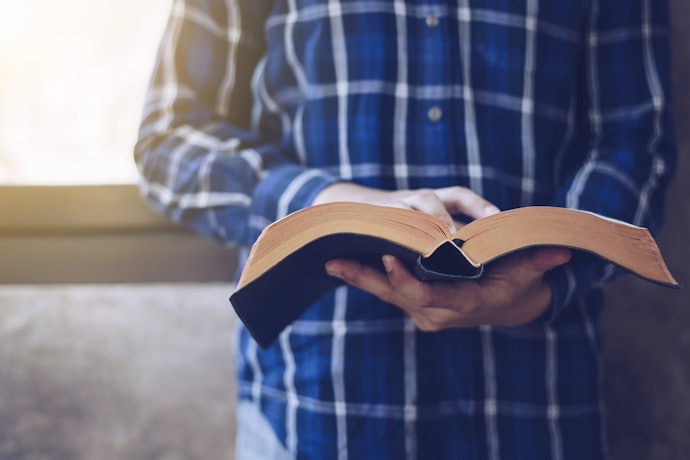 Single Issue Novels for Quick Reads and Closure