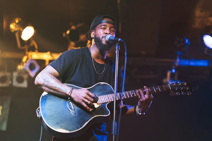 Soundhole Tuners for Live Acoustic Performances