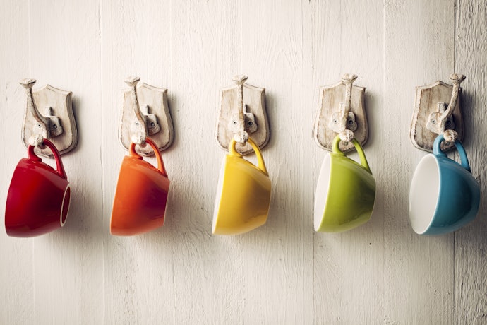 Go for a Wall-Mountable Holder to Create Space