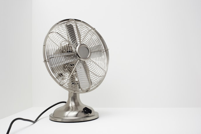 Go With Electric Fans for Large Spaces