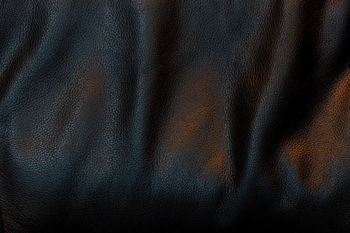 Leather for a Balance of Water-Resistance and Durability