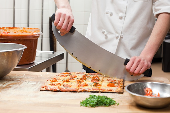 Mezzaluna Cutters Are Efficient for Feeding Large Families