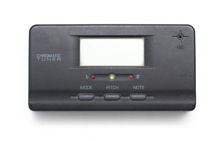 Handheld Tuners Use Microphones