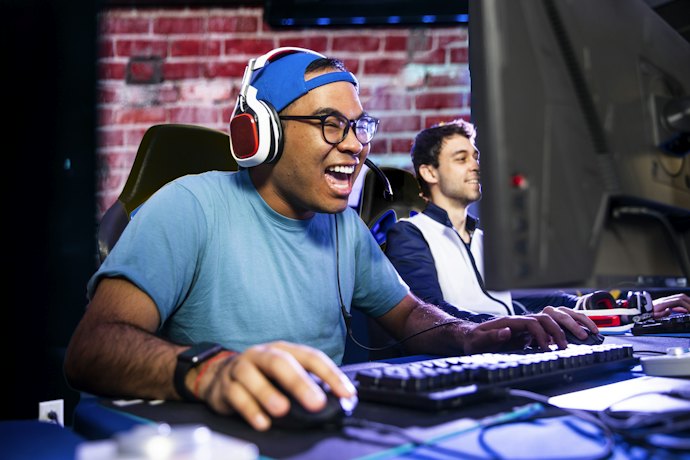 Competitive Shooter Co-Op Games are Fun to Play With Friends