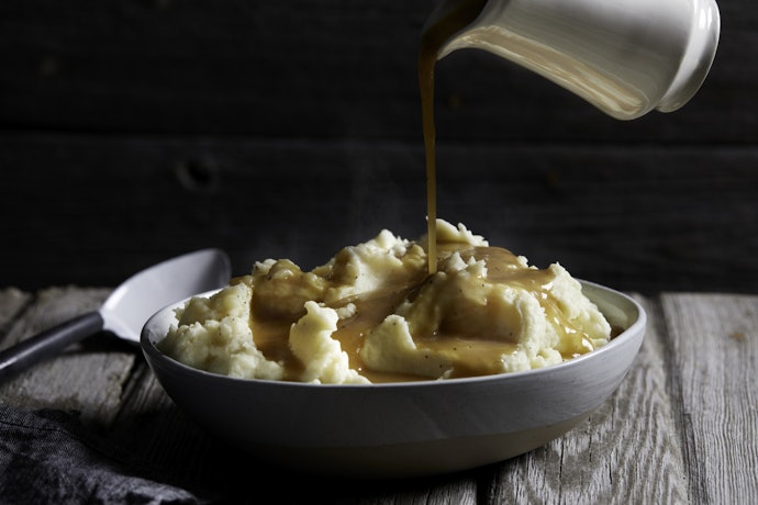 A Warmer or Lid Keeps Your Gravy Hot