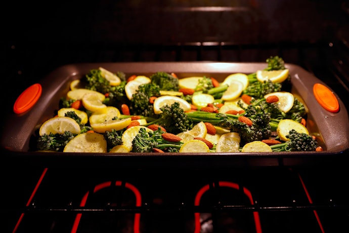 Smaller, Shallow Pans for Sides or Veggies