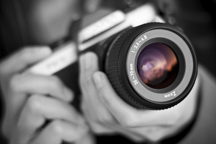 Zoom Lenses for Adjustability