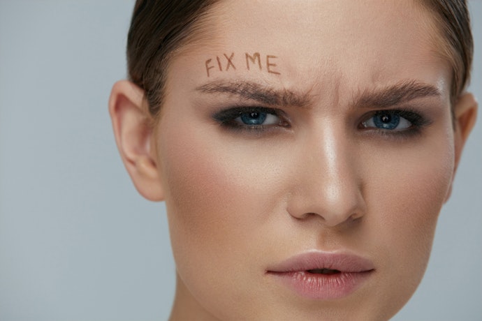 Straight-Tip Tweezers to Pluck Multiple Hairs