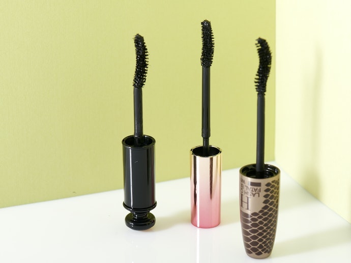 Brushes Can Catch Shorter Lashes