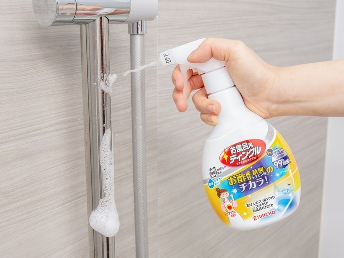 Use Alkaline or Acidic Cleansers for Tough Dirt