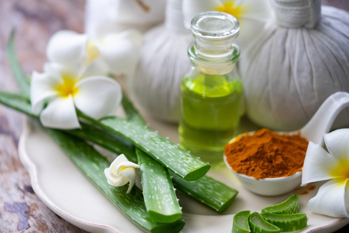 Kaolin, Niacinamide, and More to Absorb or Control Excess Oil