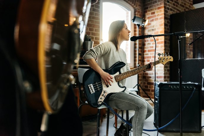 Pedal Tuners for Live Electric Performances