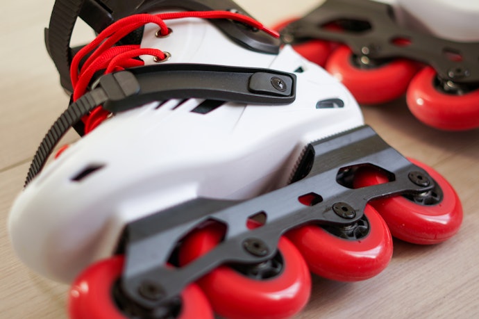 Choose Between Carbon, Aluminum, and Plastic Frames