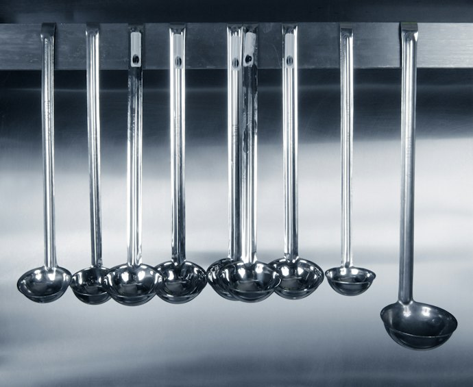 Stainless Steel Is Durable and Tolerates High Temperatures