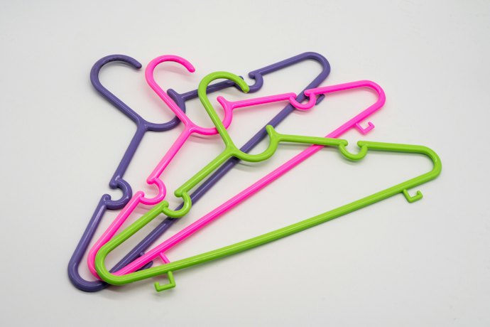 Everyday Plastic Hangers Comes in Different Sizes and Colors