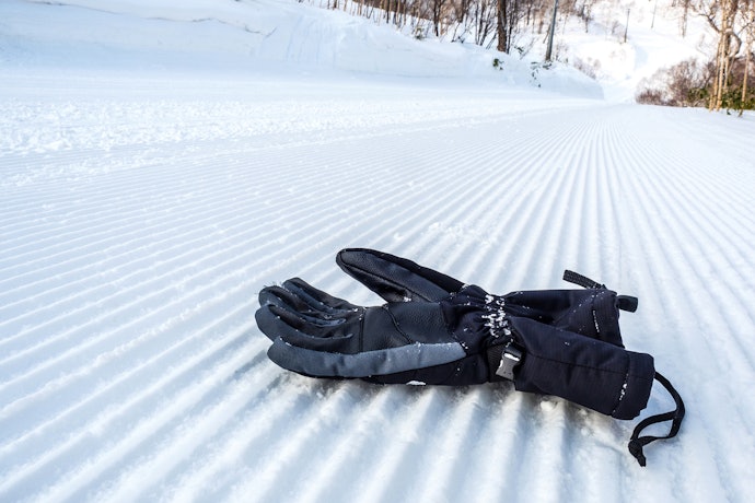 Gloves for Outdoor Activities and Extreme Cold