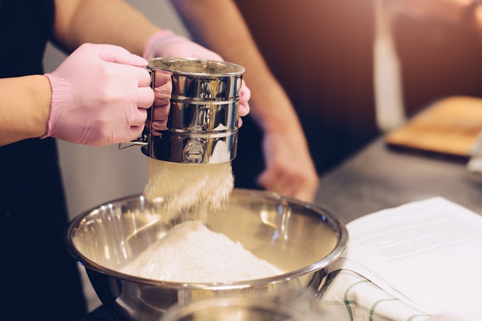 Have More Control With Manual Flour Sifters