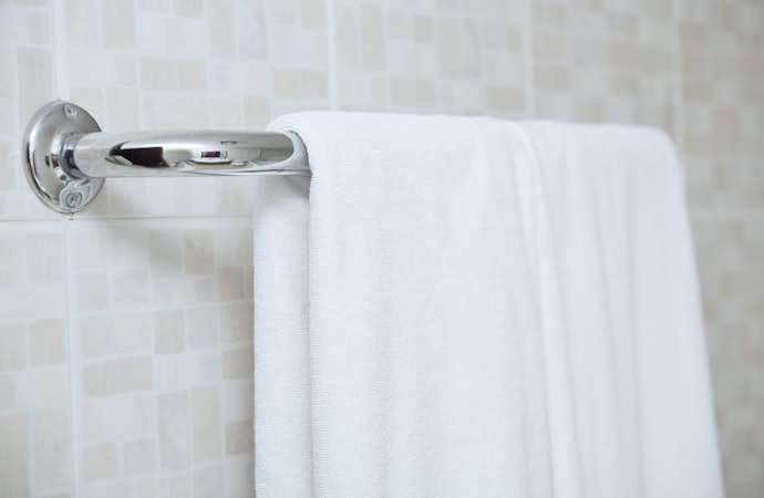 Make Your Bathroom Shine With Chrome Plating, Even On a Budget