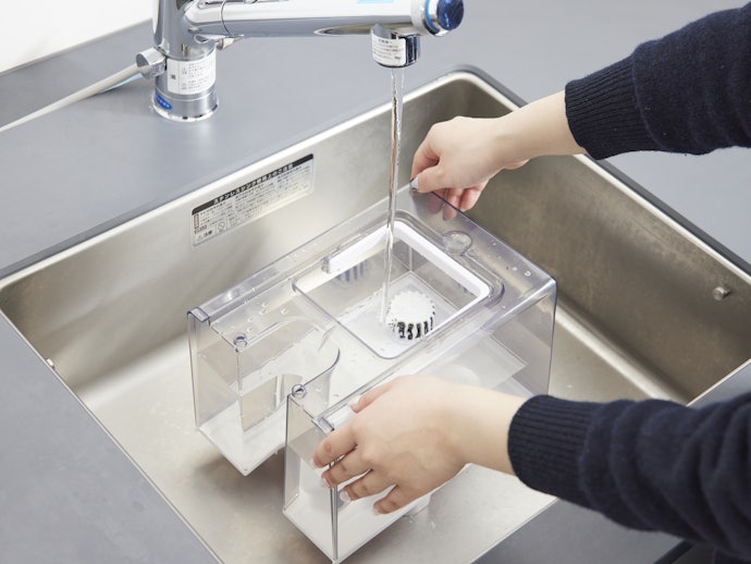 Ease of Water Refilling and Draining
