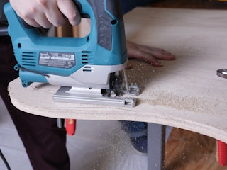 Ease of Cutting Curves