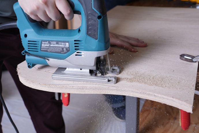 Ease of Cutting Curves