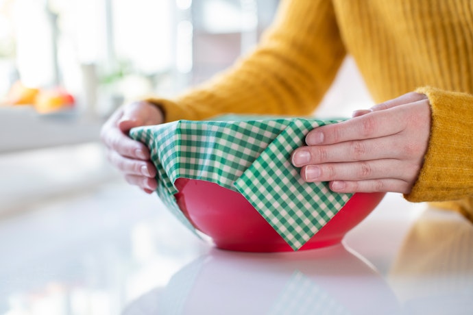 Activate the Wraps to Make Them Stick to Bowls