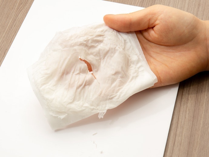 Test Highlight: Products That Didn’t Tear or Crumble Were Rated the Highest
