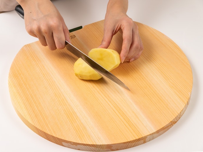 Test ① How It Feels to Cut On