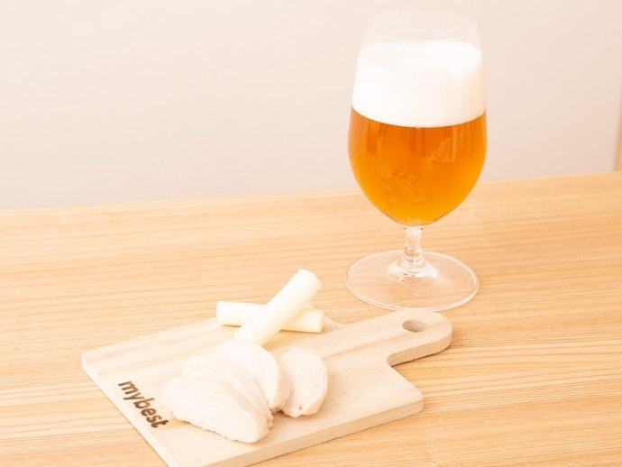 Pair It With White Colored Foods or Light Snacks Such as Seafood or Vegetables