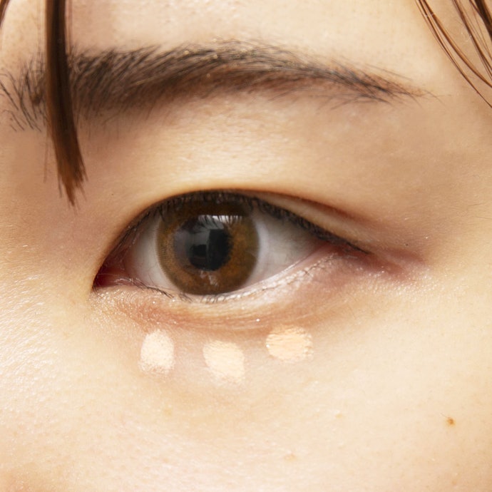 For a Natural Finish, Dot On Your Concealer