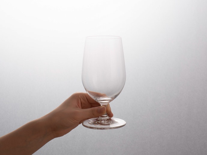 Pour It Into a Glass That’s Clean–but It Doesn’t Have to Be Chilled